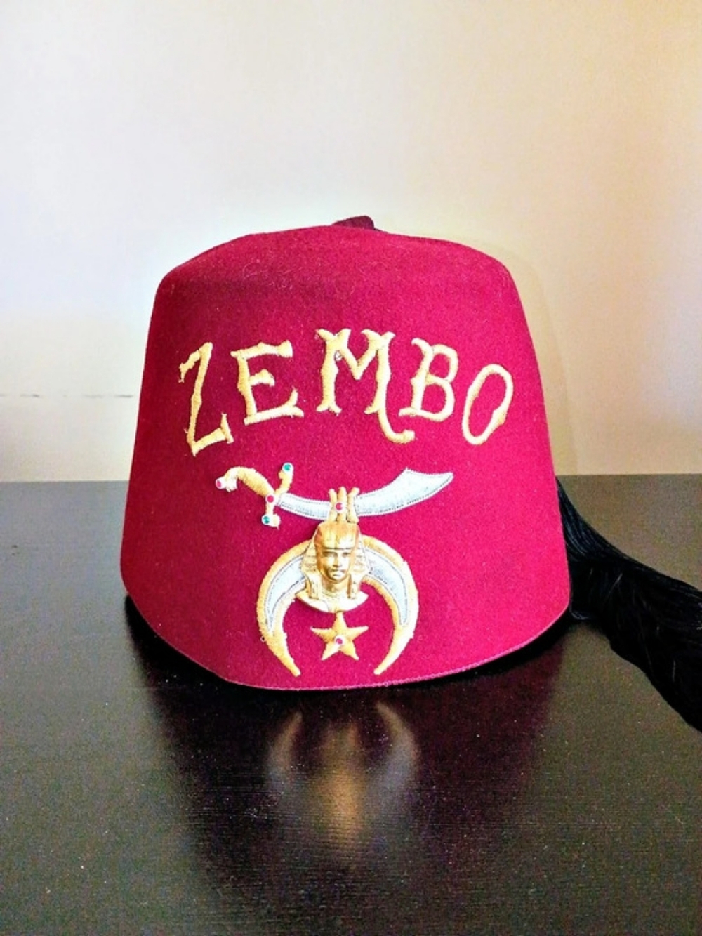 Vintage ZEMBO Shriners Masonic Jeweled Burgundy Wool Fez Hat Cap Tassel Sz 7-